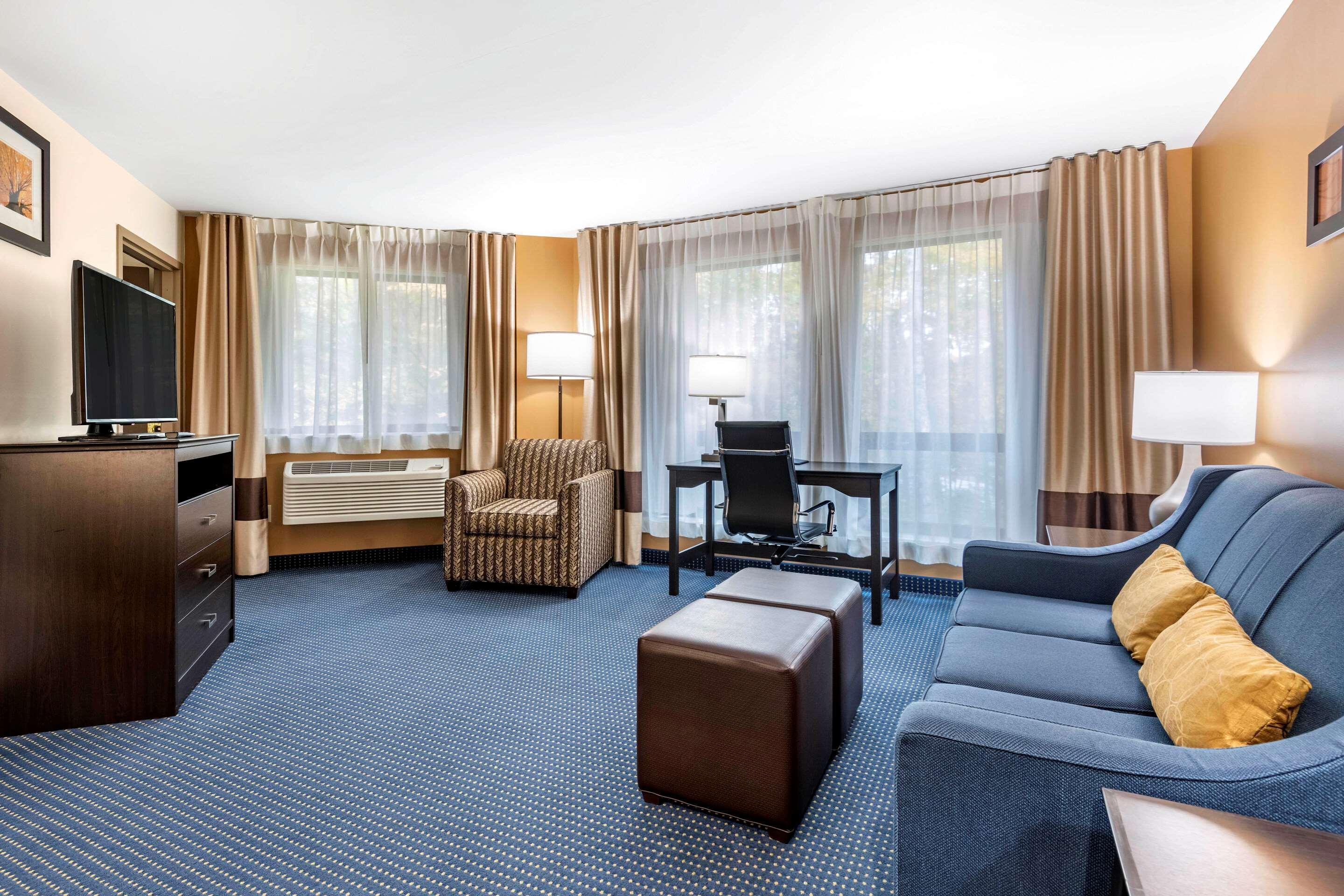 Comfort Inn & Suites Montpelier-Berlin Extérieur photo