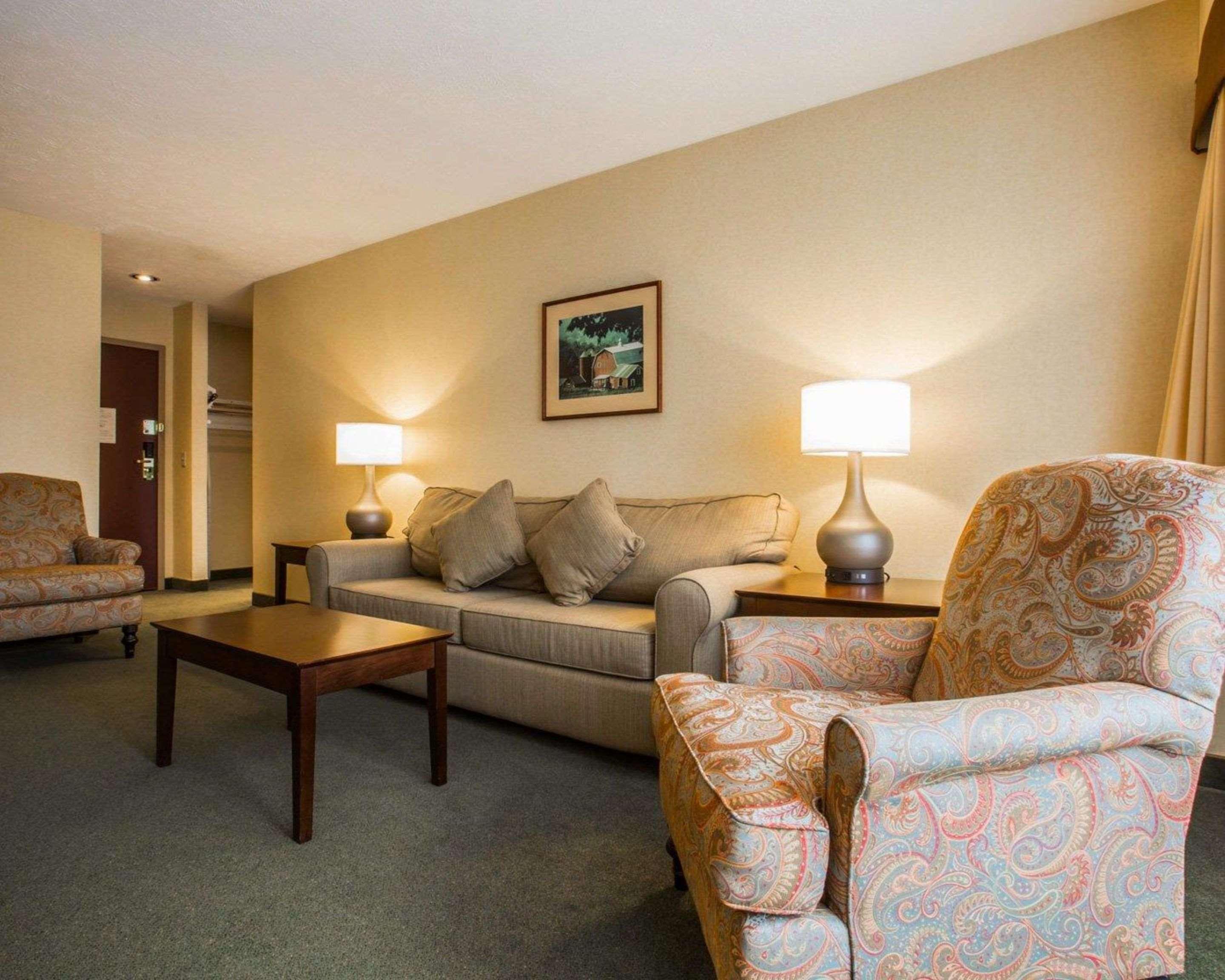 Comfort Inn & Suites Montpelier-Berlin Extérieur photo
