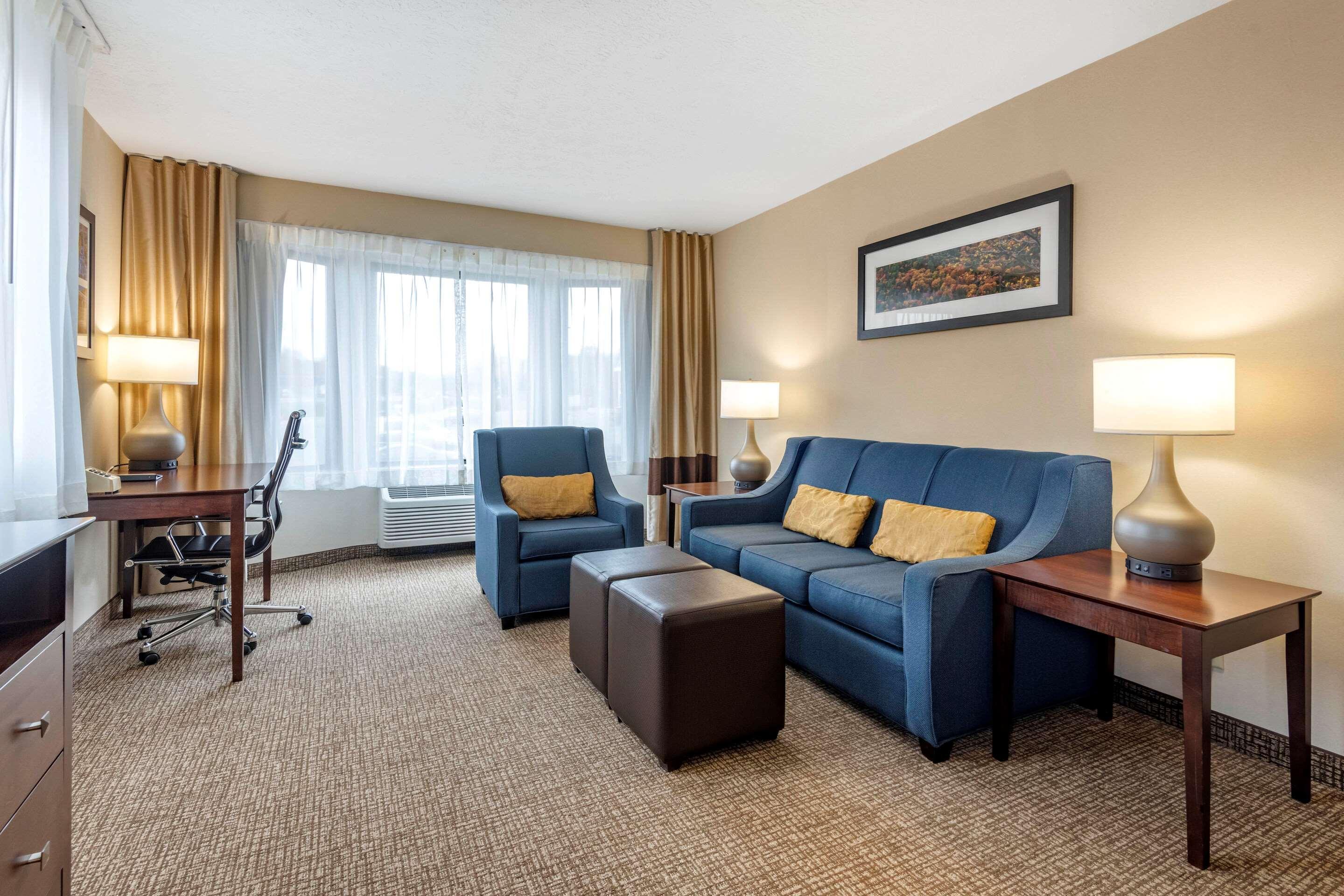 Comfort Inn & Suites Montpelier-Berlin Extérieur photo