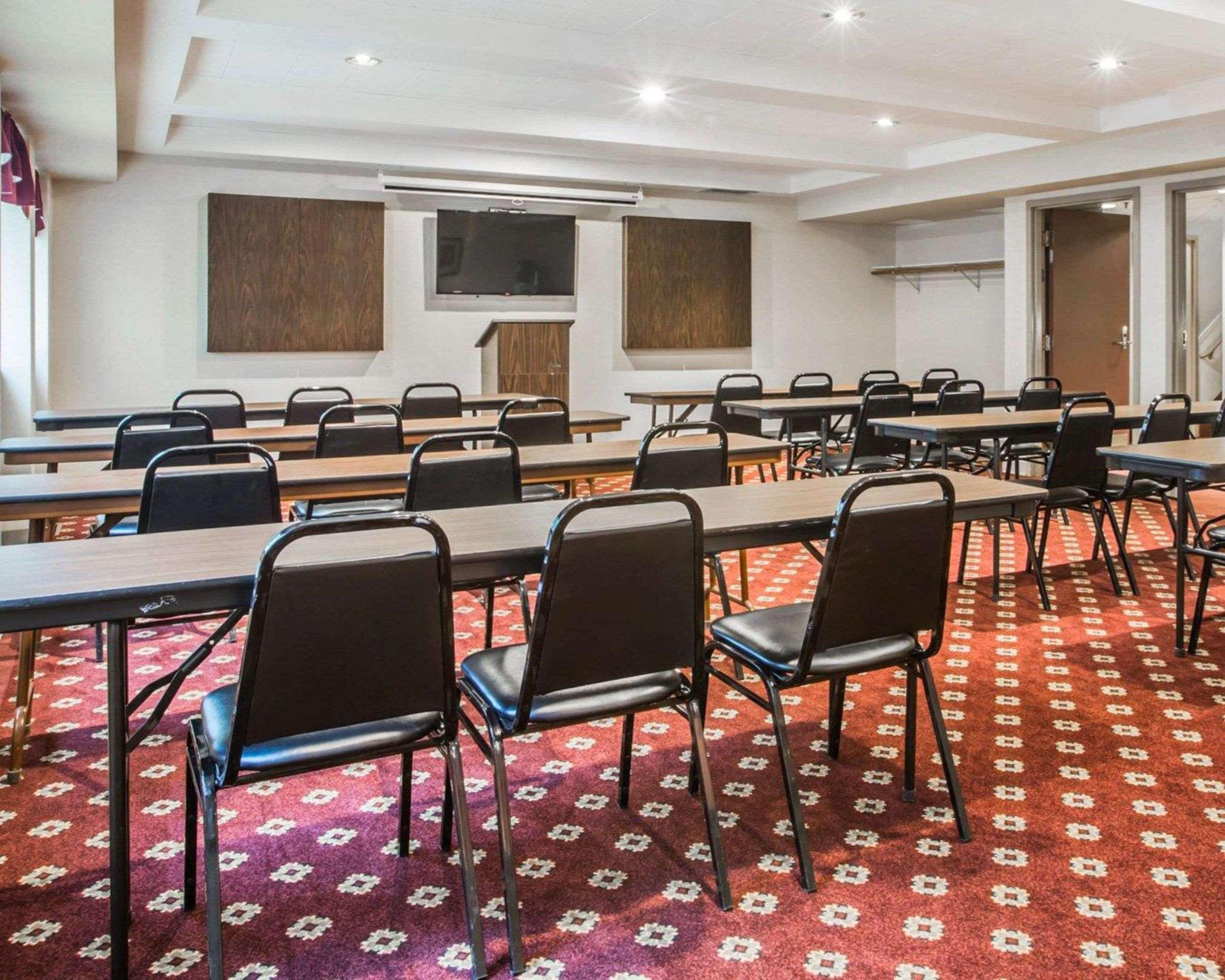 Comfort Inn & Suites Montpelier-Berlin Extérieur photo